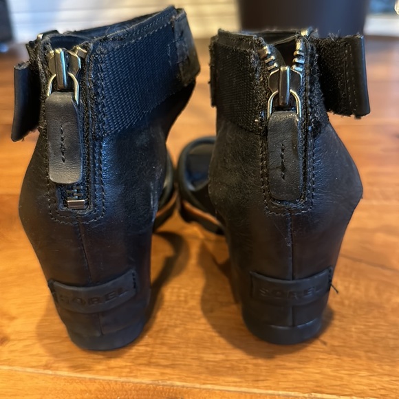 Sorel Joan of Arc Wedge Sandals Black 7.5 - Picture 4 of 6